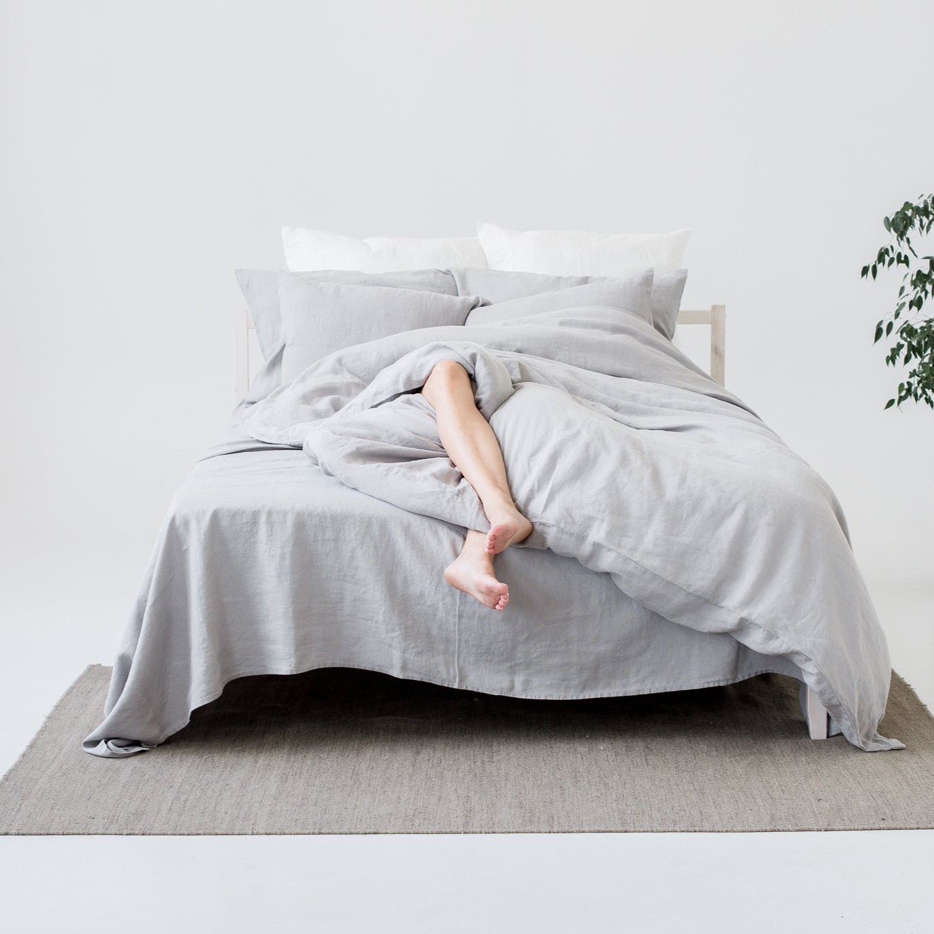 Light Grey Linen Duvet Set